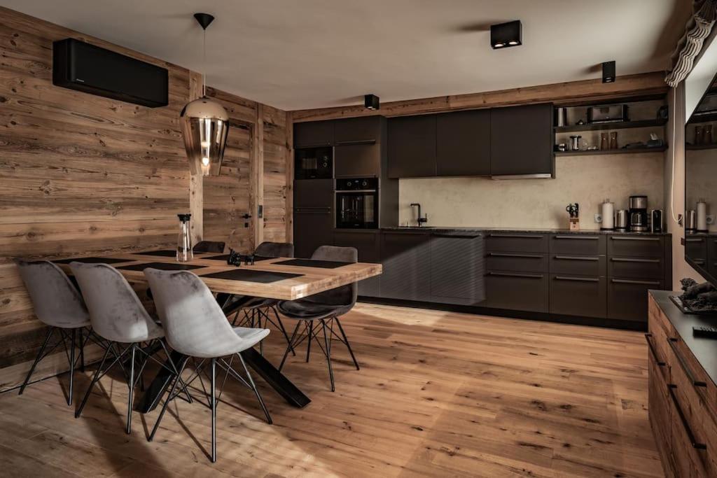 Cozy Loft In The Alps Of Zillertal Διαμέρισμα Schwendau Εξωτερικό φωτογραφία